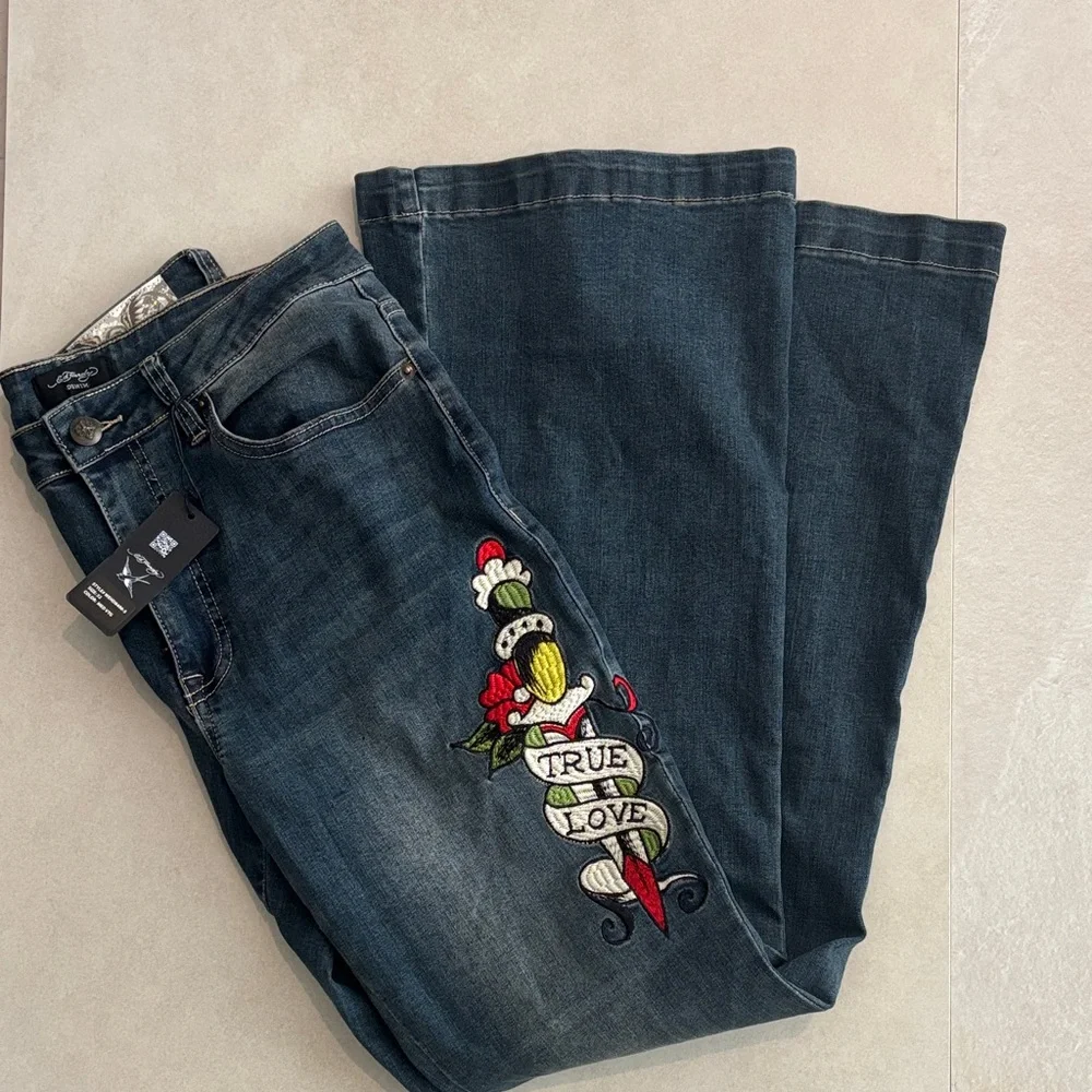 Ed Hardy Slim Flare Women's Multi Color Embroidery Blue Jeans Size 32 - Picture 3 of 6